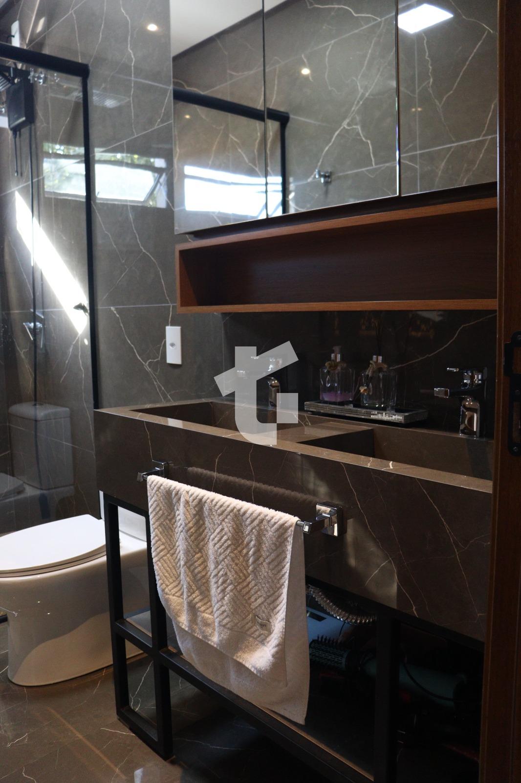 CASA TRREA SEMIMOBILIADA VENDA NO BAIRRO SO LUIZ, PATO BRANCO - PR