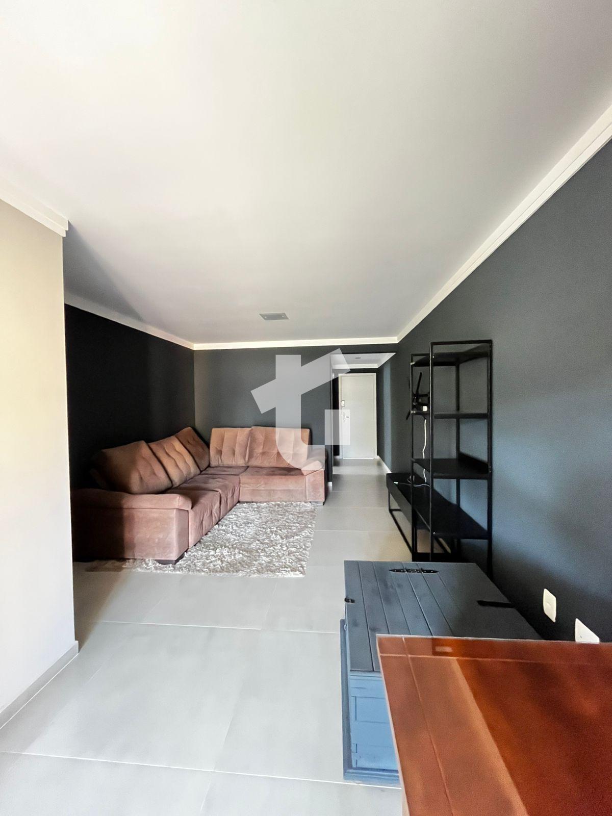 APARTAMENTO MOBILIADO DISPONÍVEL PARA LOCAÇÃO NO ED. BELLUNO II