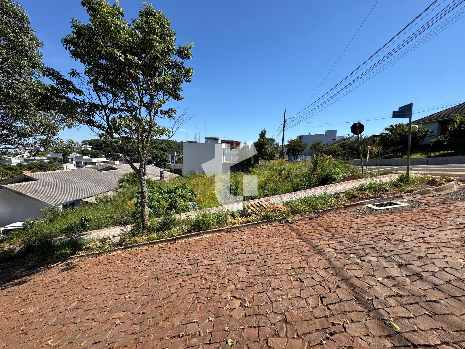 BELÍSSIMO TERRENO DE ESQUINA À VENDA NO PARQUE DO SOM -  PATO ...