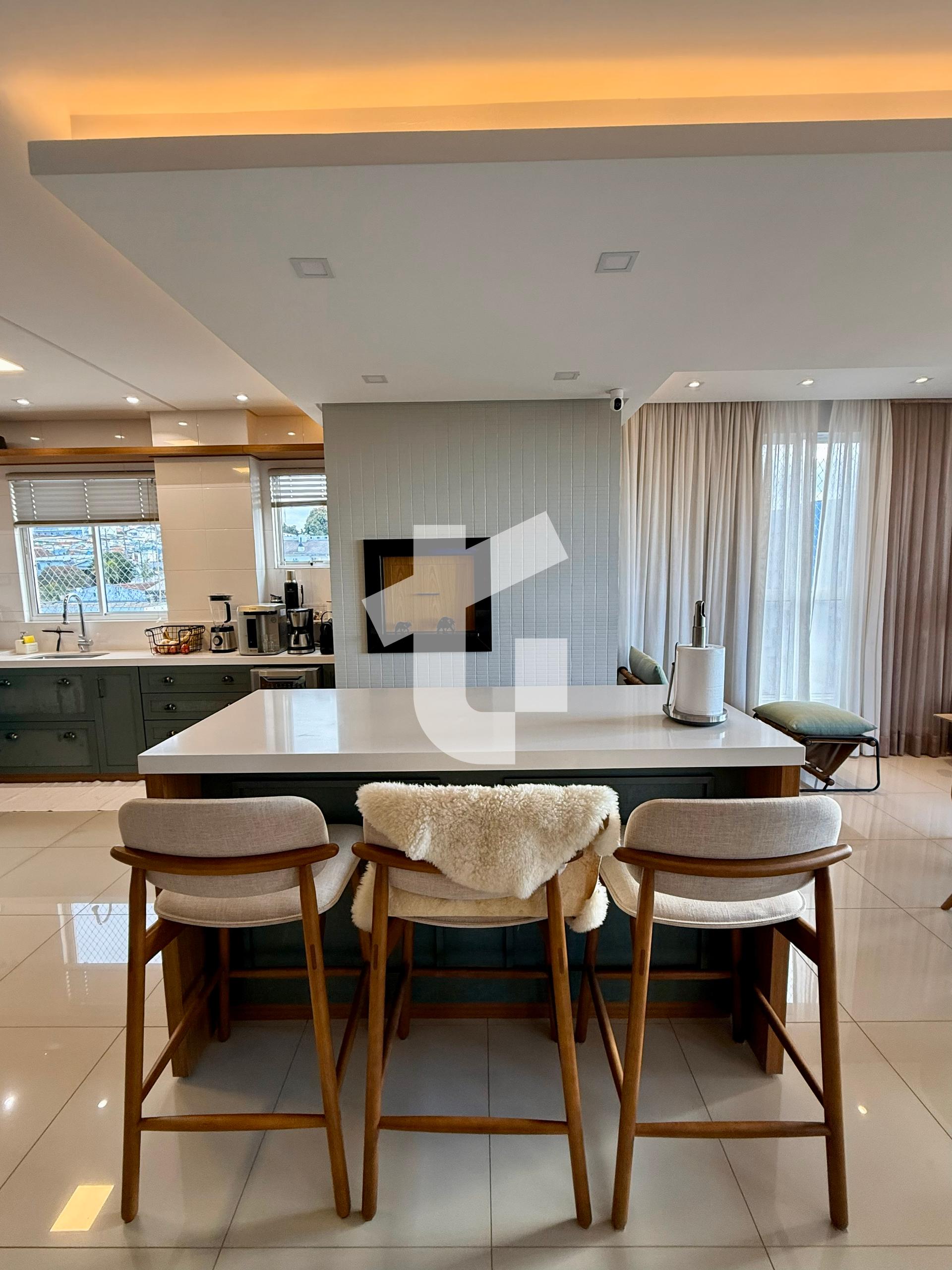 EXCELENTE APARTAMENTO SEMIMOBILIADO VENDA NO EDIFCIO TARSILA DO AMARAL.