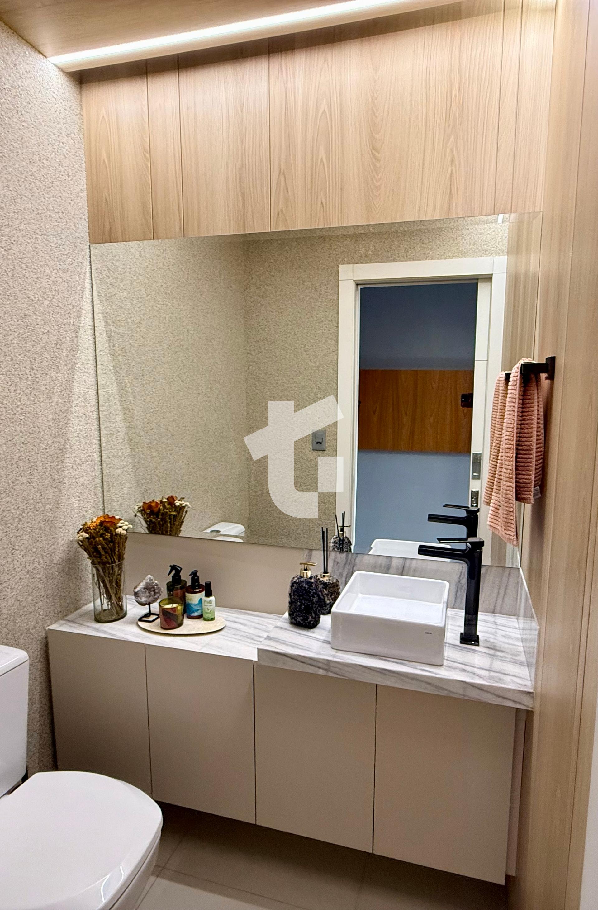 EXCELENTE APARTAMENTO SEMIMOBILIADO VENDA NO EDIFCIO TARSILA DO AMARAL.