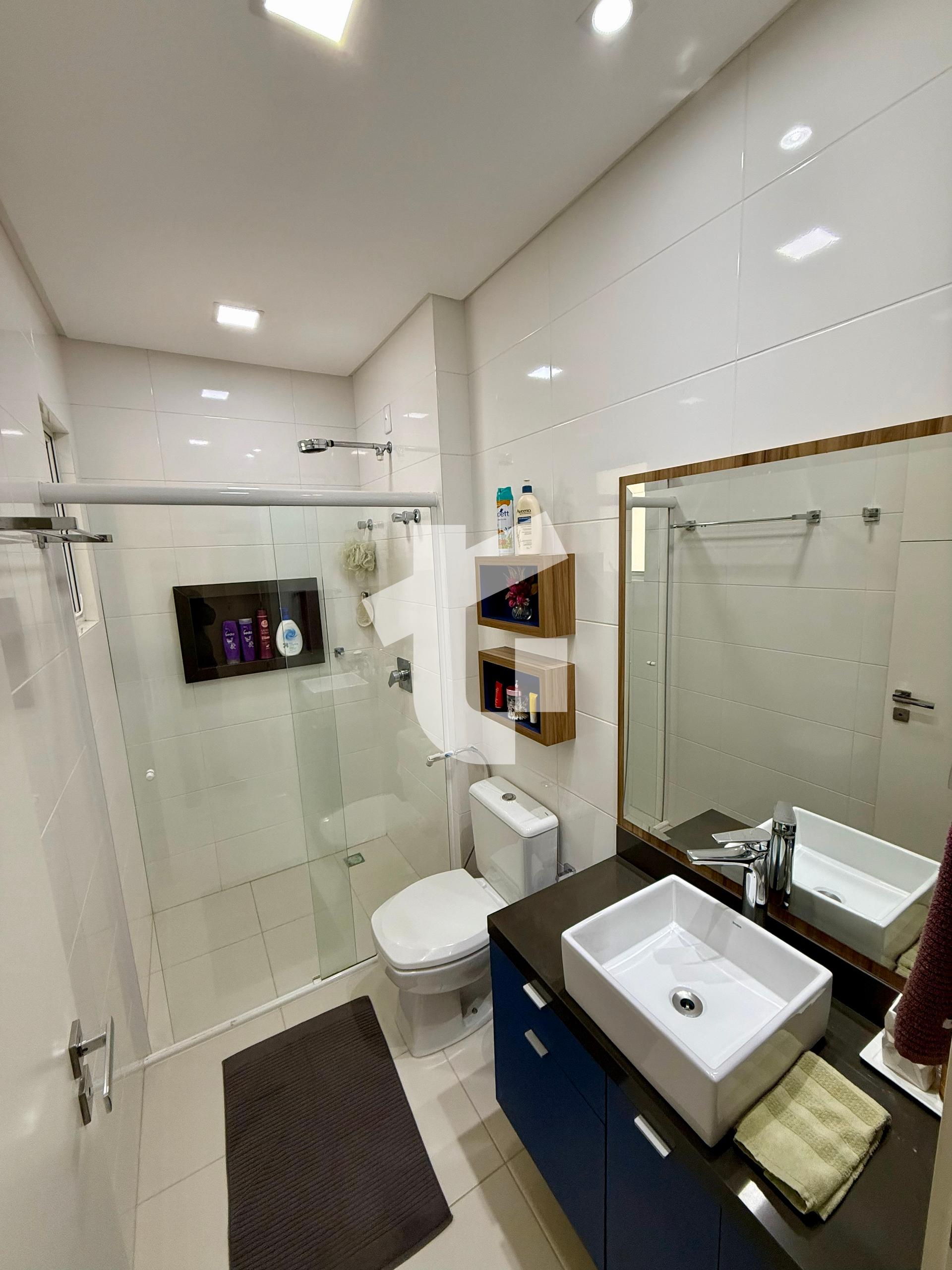 EXCELENTE APARTAMENTO SEMIMOBILIADO VENDA NO EDIFCIO TARSILA DO AMARAL.