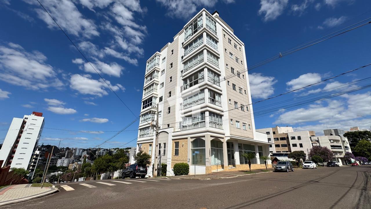 EXCELENTE APARTAMENTO SEMIMOBILIADO À VENDA NO EDIFÍCIO TARSIL...