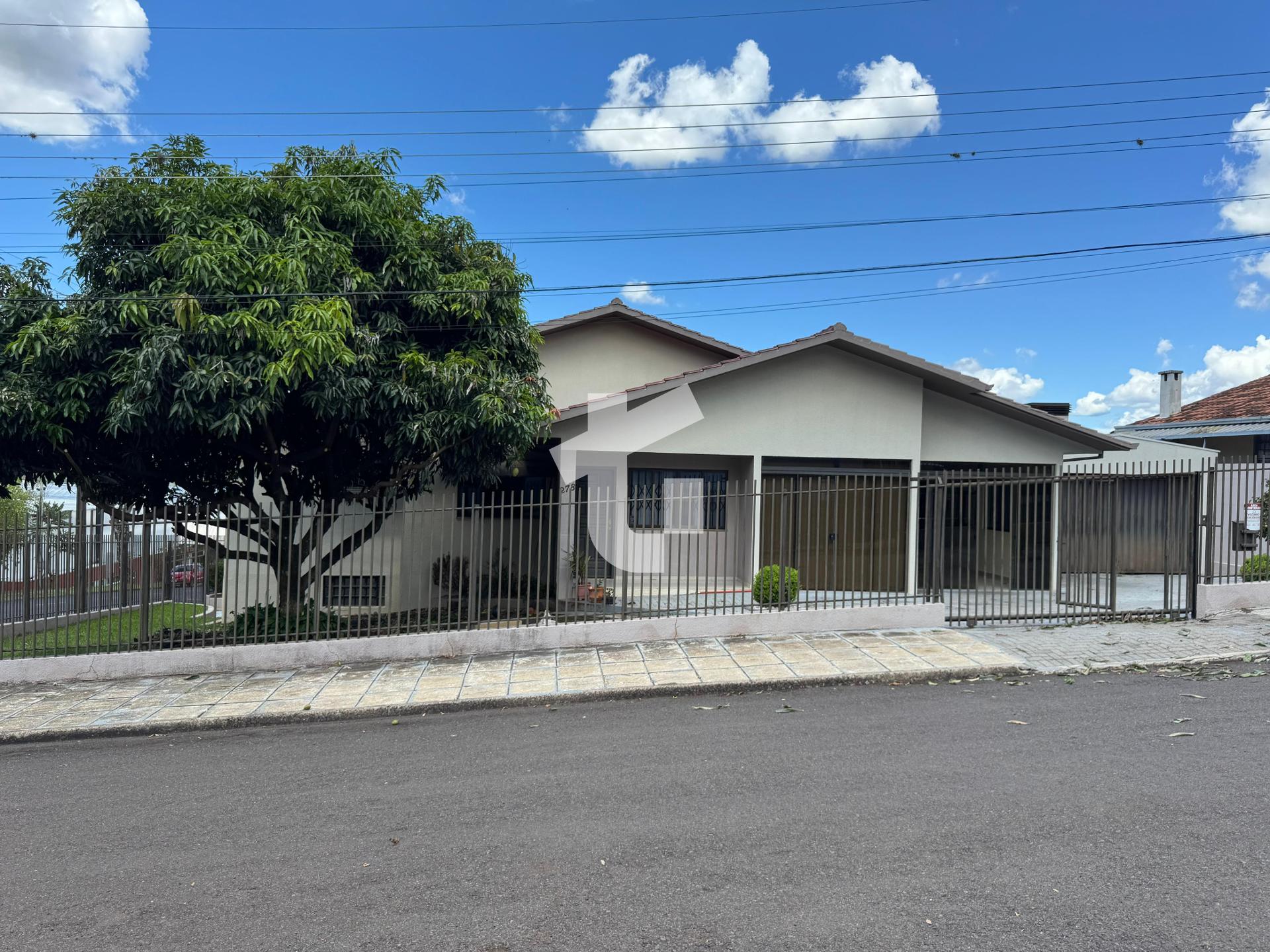 BELIÍSSIMA CASA TÉRREA À VENDA COM 248M  NO SAMBUGARO -  PATO ...