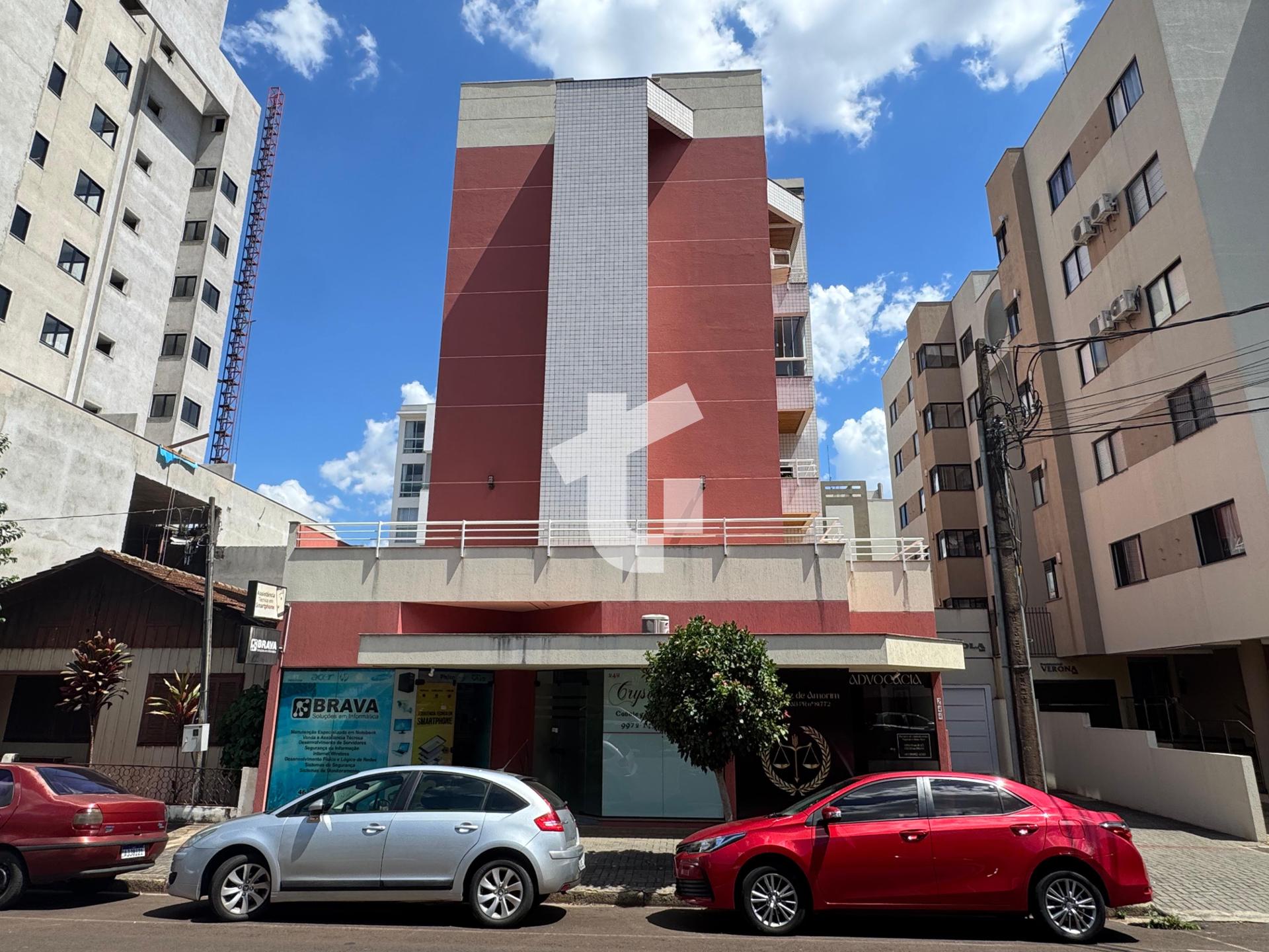 APARTAMENTO SEMI MOBILIADO À VENDA NO ED. ÍMOLA EM PATO BRANCO...