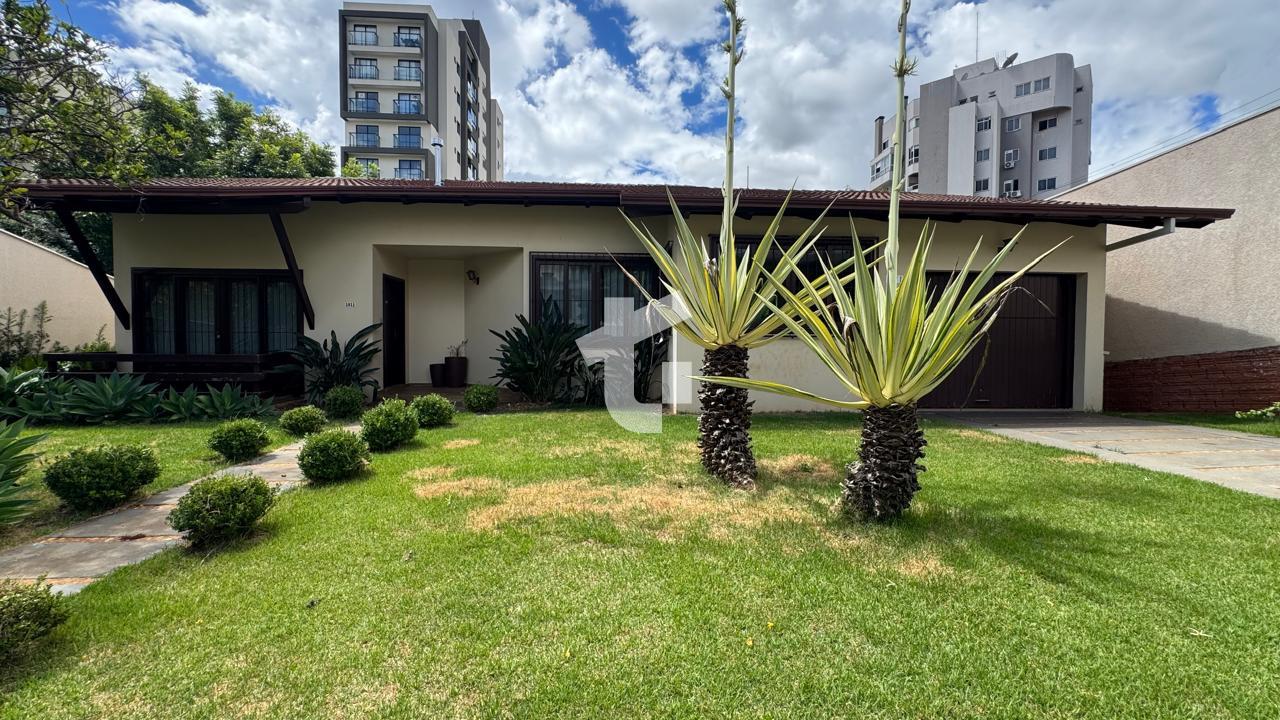 CASA TERRENO A VENDA PROX. TEATRO MUNICIPAL, R. IBIPOR,CENTRO-PATO BRANCO - PR.