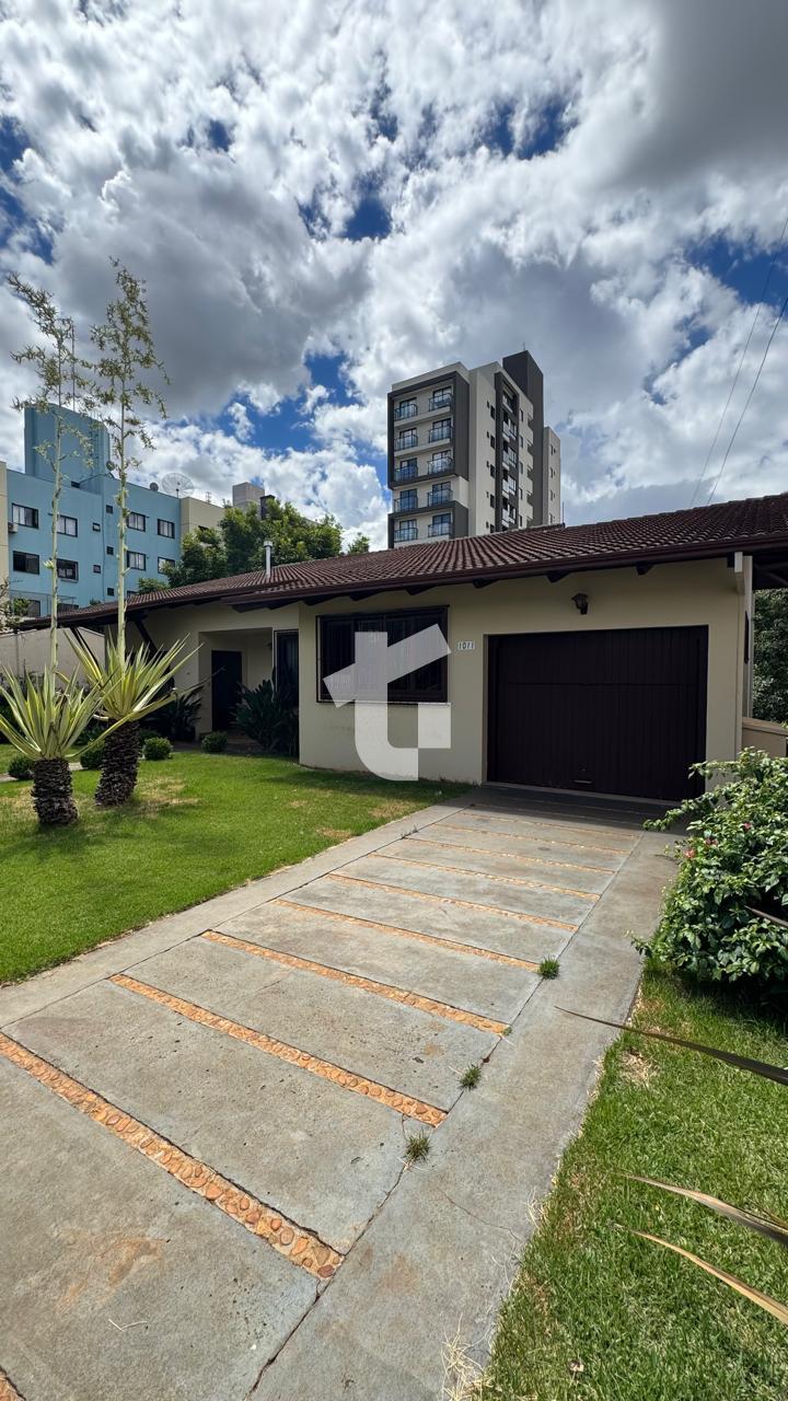 CASA TERRENO A VENDA PROX. TEATRO MUNICIPAL, R. IBIPOR,CENTRO-PATO BRANCO - PR.