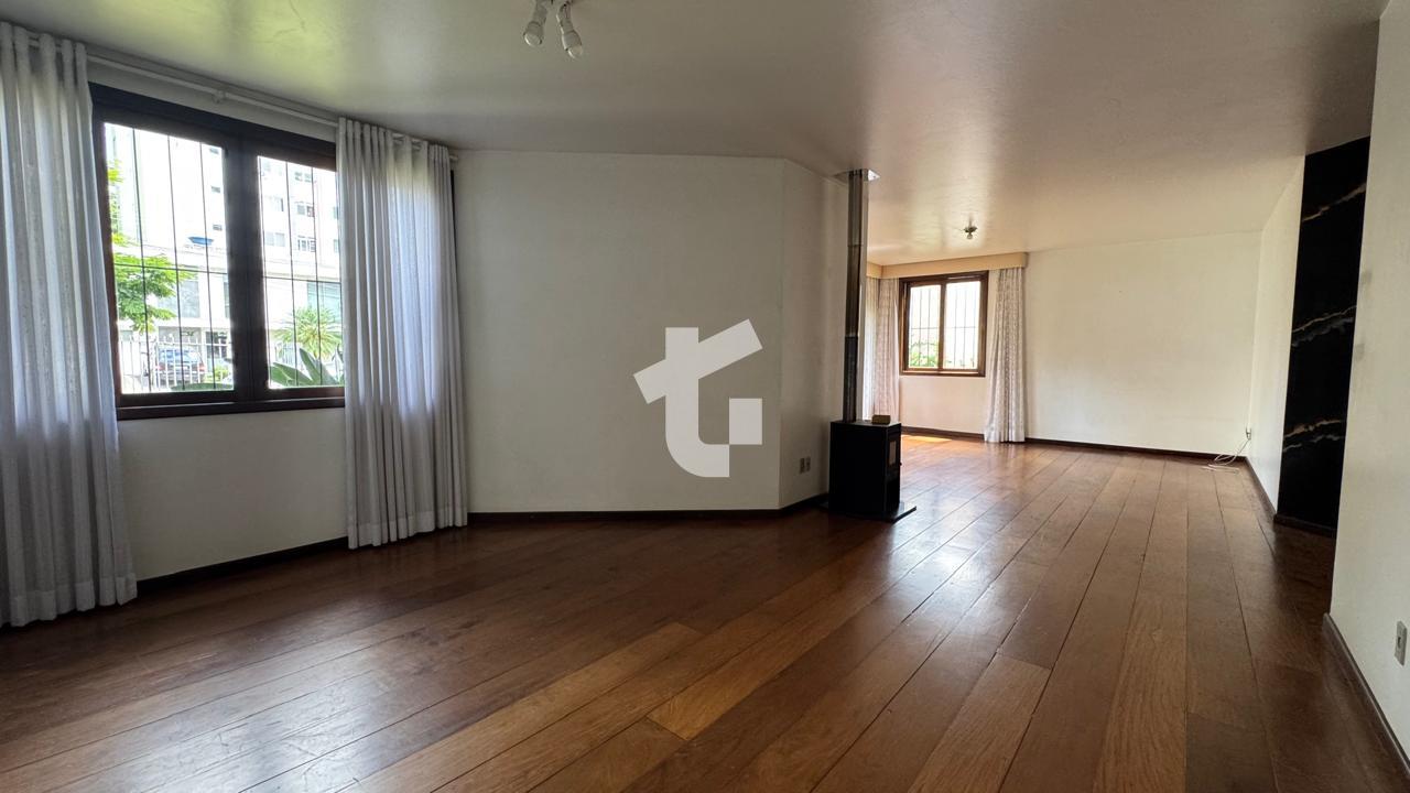 CASA TERRENO A VENDA PROX. TEATRO MUNICIPAL, R. IBIPOR,CENTRO-PATO BRANCO - PR.