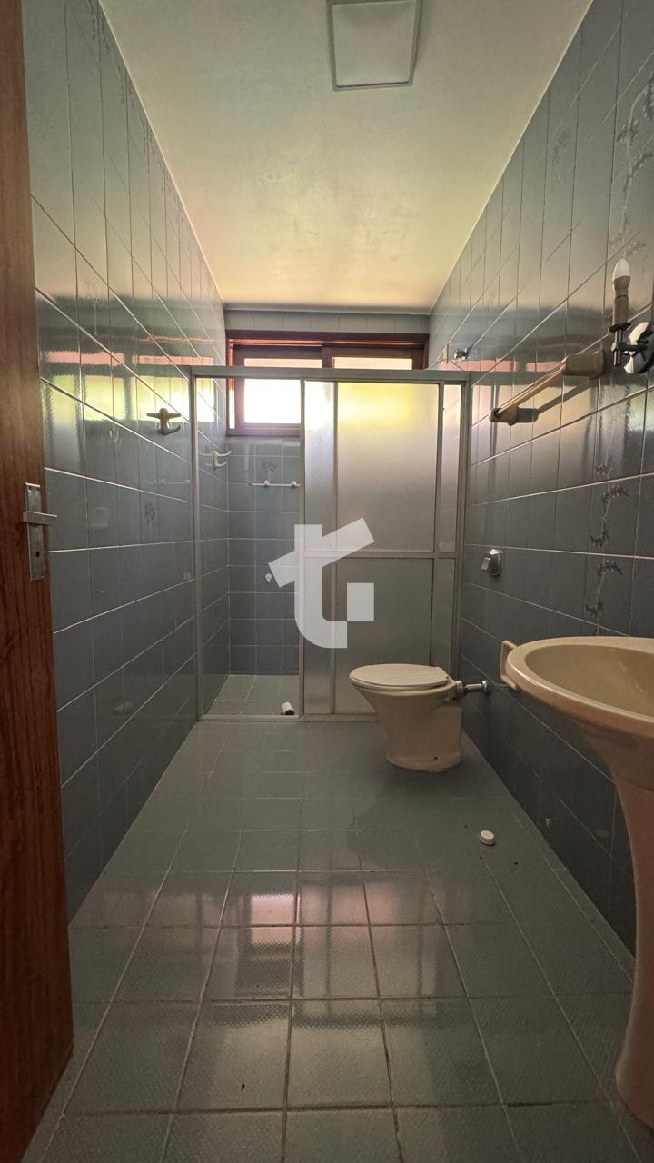 CASA TERRENO A VENDA PROX. TEATRO MUNICIPAL, R. IBIPOR,CENTRO-PATO BRANCO - PR.