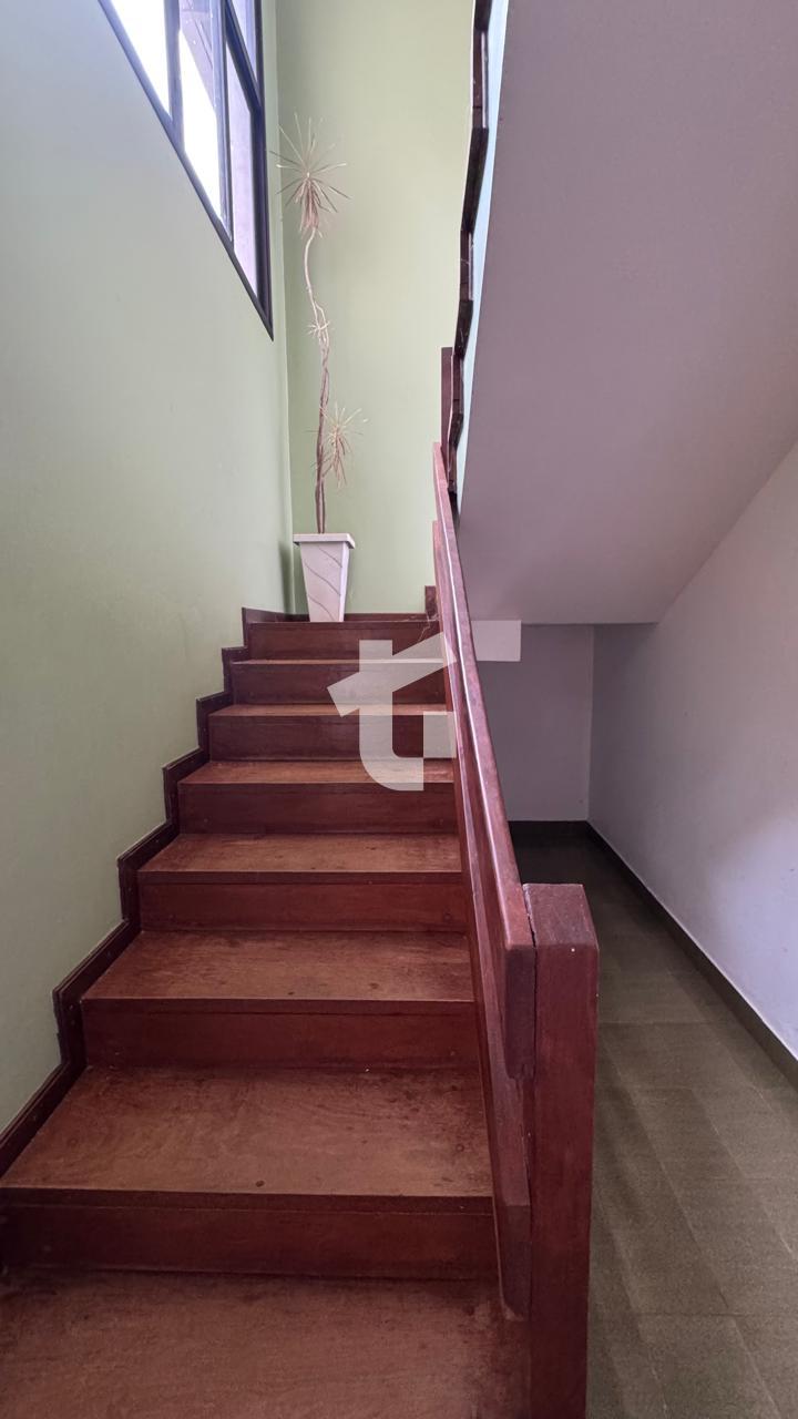 CASA TERRENO A VENDA PROX. TEATRO MUNICIPAL, R. IBIPOR,CENTRO-PATO BRANCO - PR.