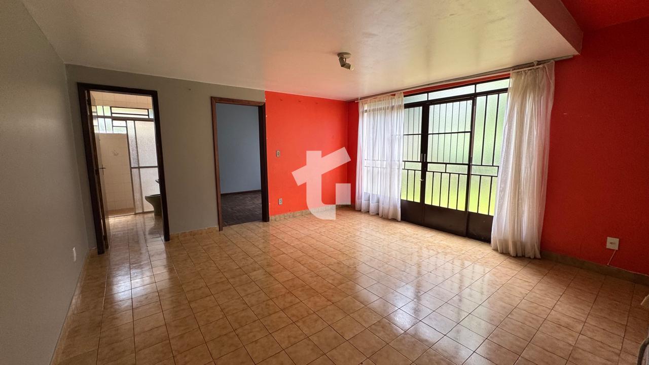 CASA TERRENO A VENDA PROX. TEATRO MUNICIPAL, R. IBIPOR,CENTRO-PATO BRANCO - PR.