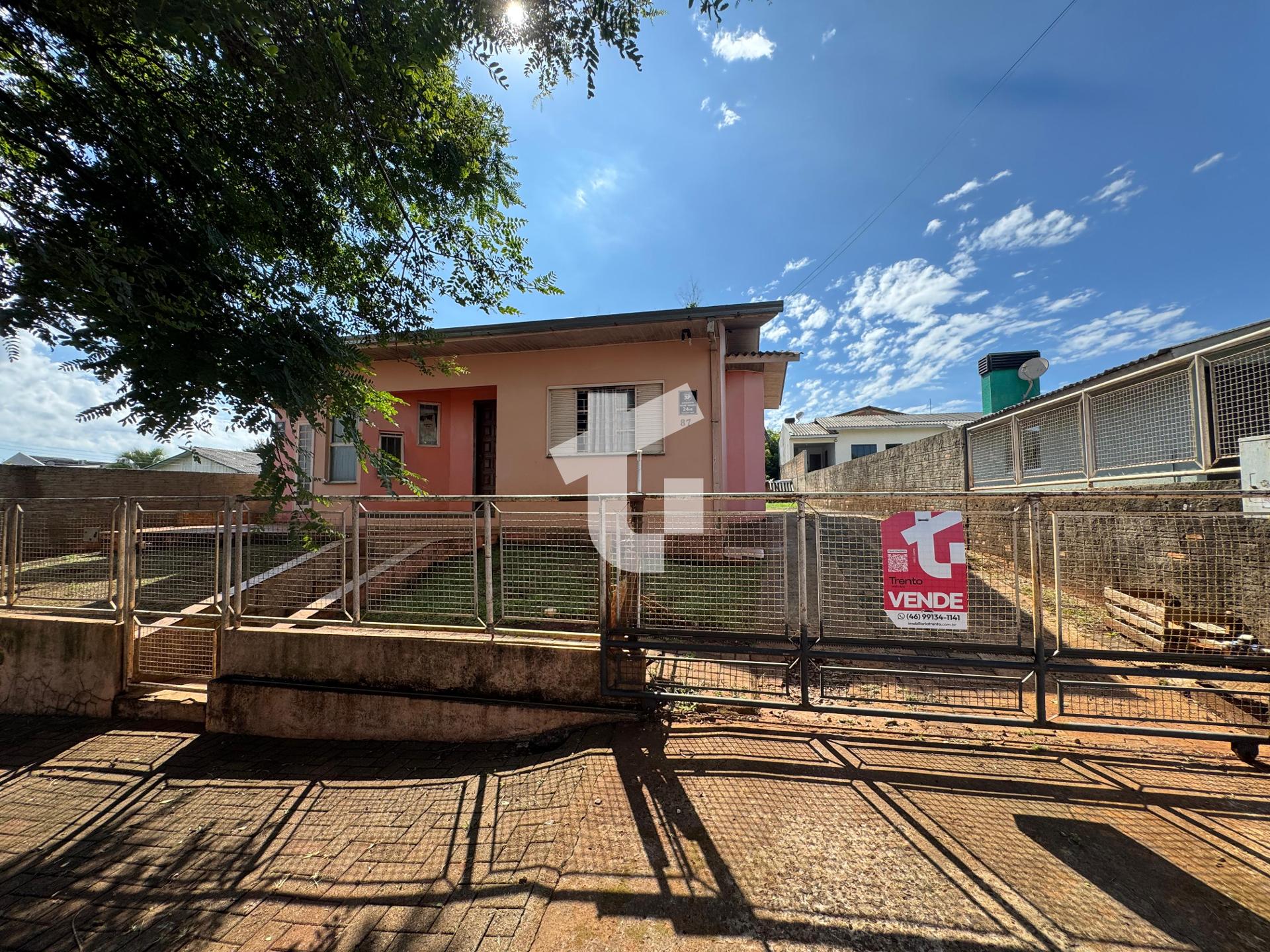 CASA TÉRREA À VENDA, TERRENO COM 600M  NO BAIRRO CRISTO REI, P...