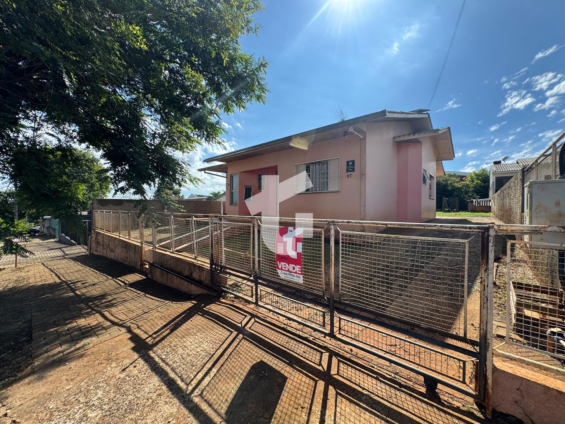 CASA TÉRREA À VENDA, TERRENO COM 600M  NO BAIRRO CRISTO REI, P...