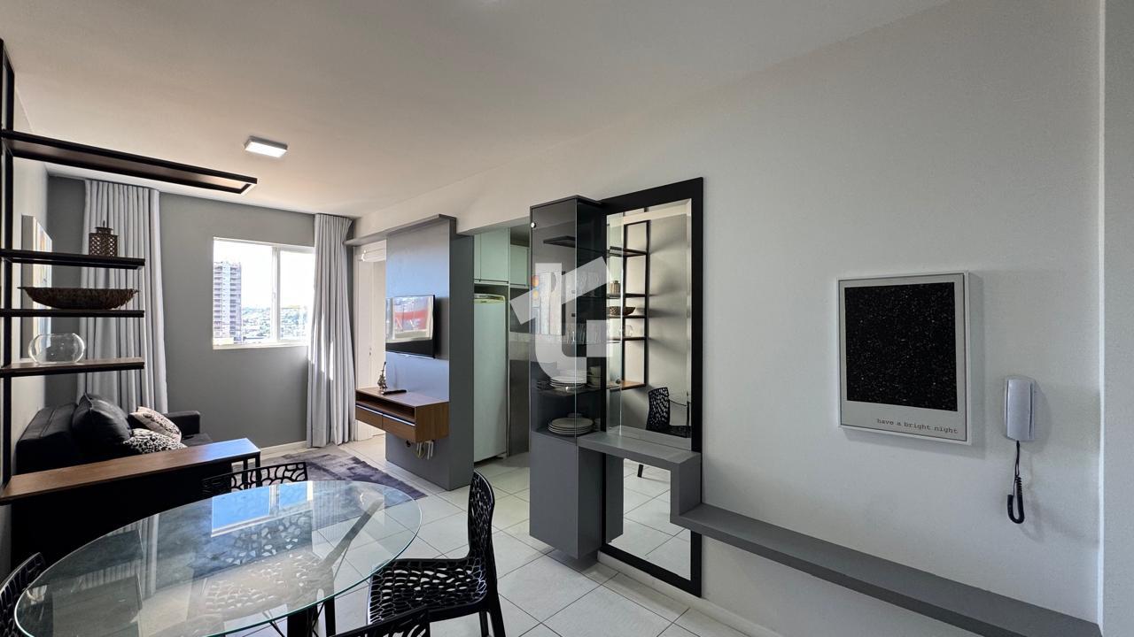 APARTAMENTO MOBILIADO À VENDA - 01 QUARTO ED. MONTE CARMELO, C...