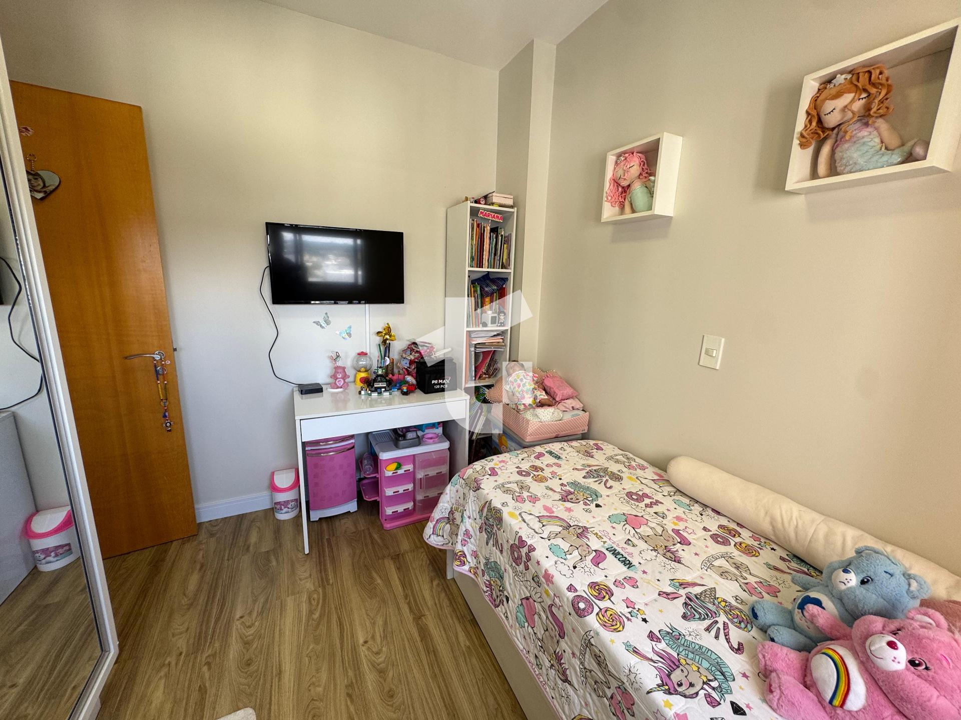 APARTAMENTO SEMIMOBILIADO VENDA - ED. SAN MARINO II, BAIRRO SANTA TEREZINHA.