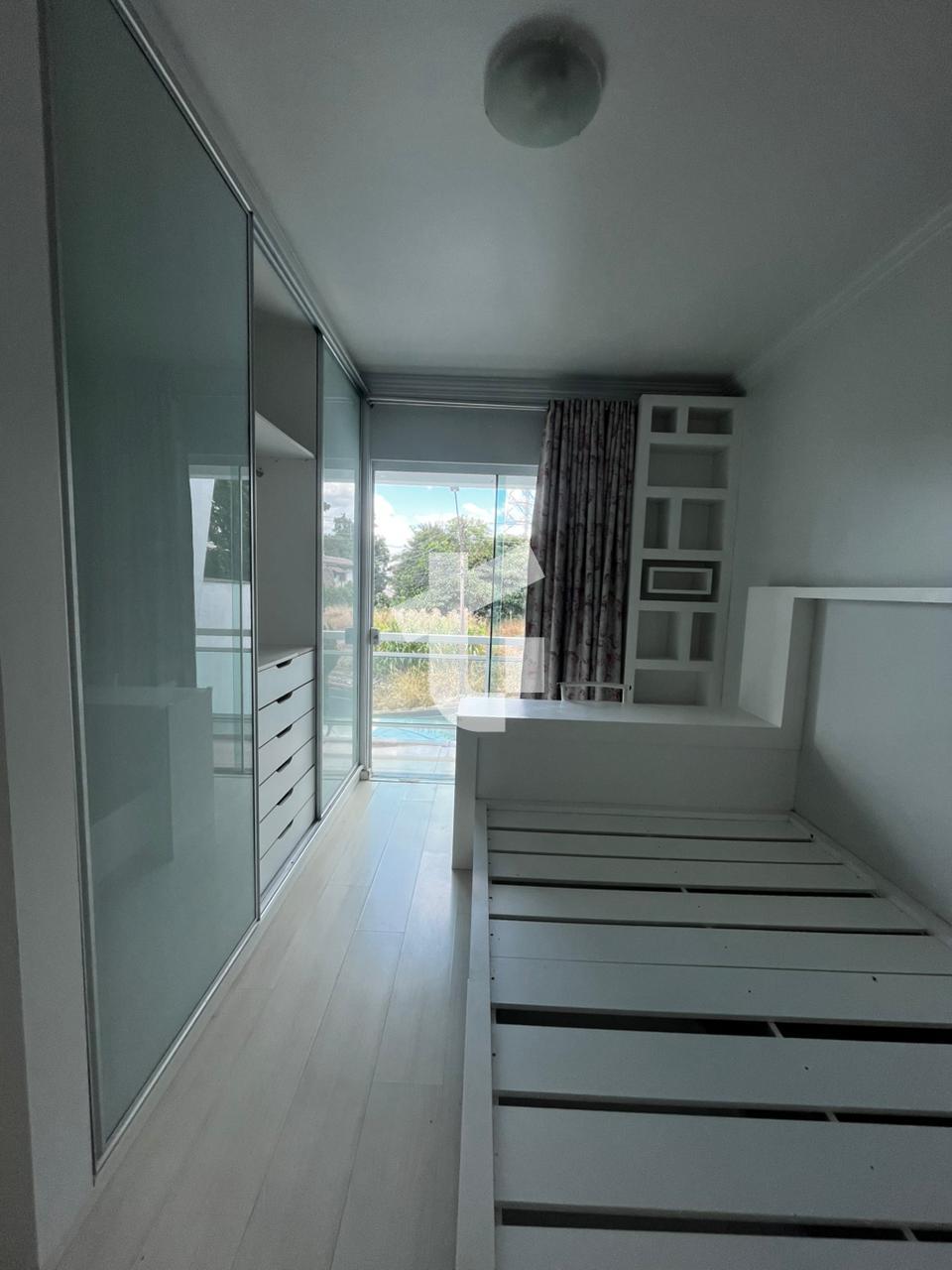 Sobrado com 3 dormitrios para locao, bairro Jardim das Amricas