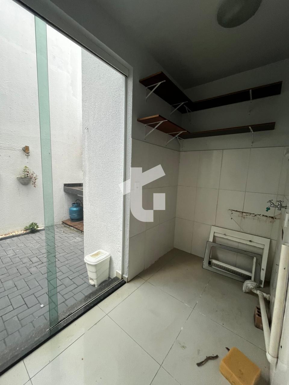 Sobrado com 3 dormitrios para locao, bairro Jardim das Amricas