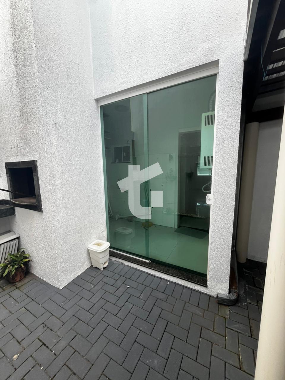 Sobrado com 3 dormitrios para locao, bairro Jardim das Amricas