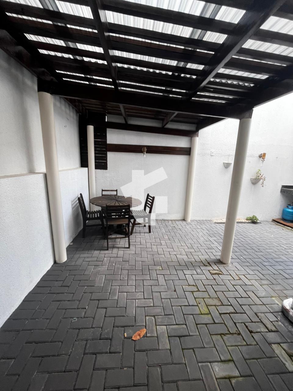 Sobrado com 3 dormitrios para locao, bairro Jardim das Amricas