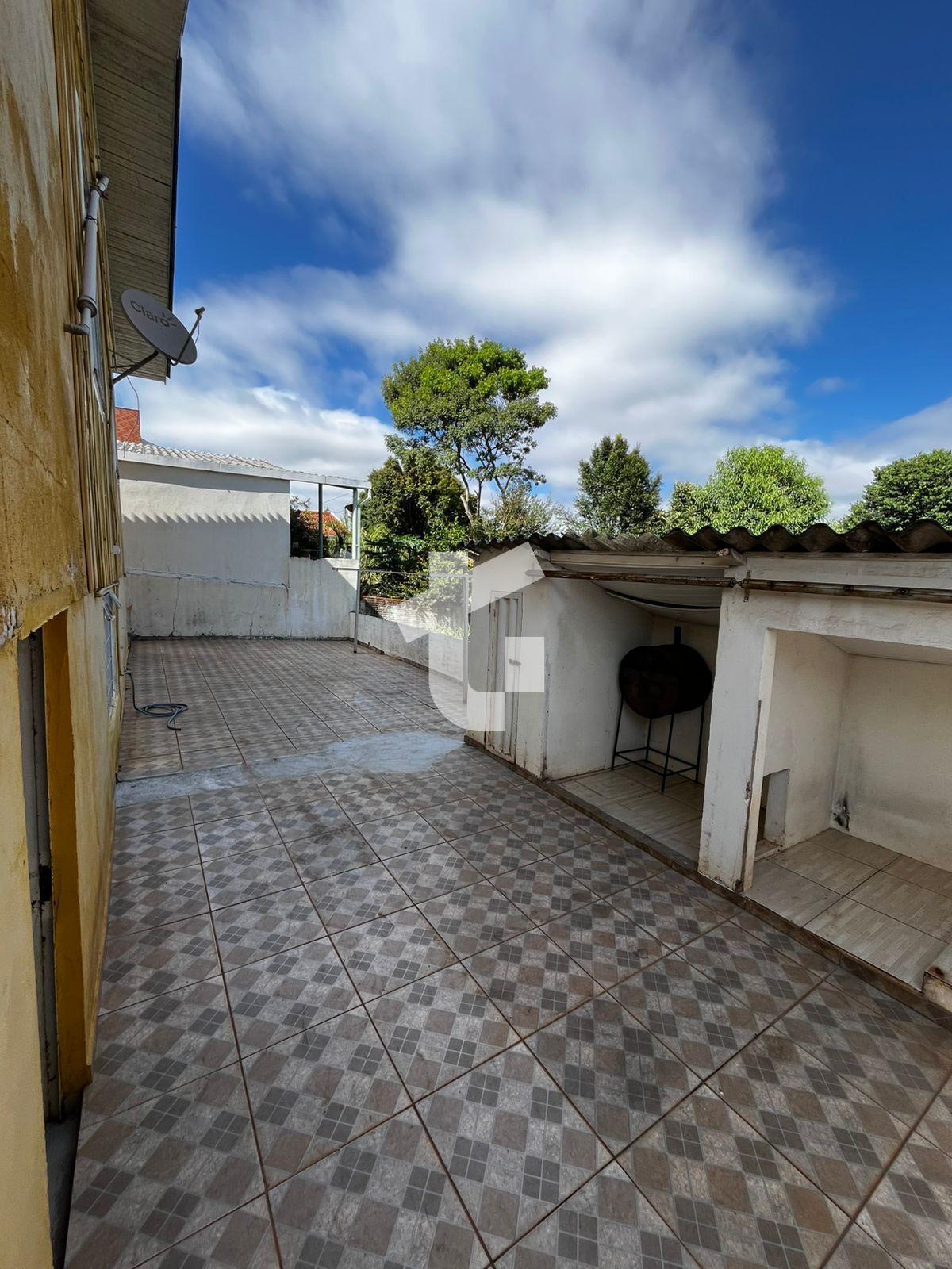 CASA COM 02 QUARTOS PARA LOCAO NO BAIRRO LA SALLE, PATO BRANCO - PR