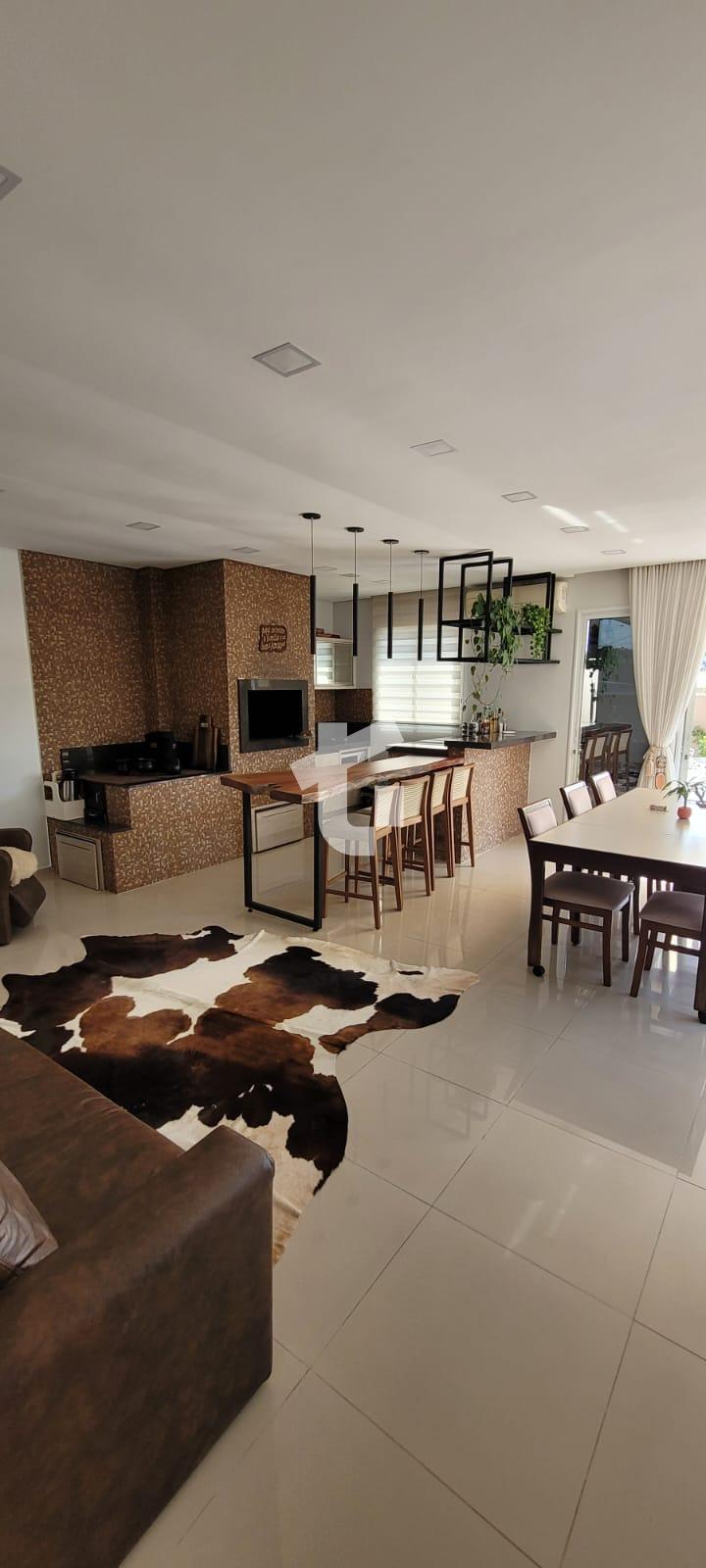 CASA SEMIMOBILIADA À VENDA NO BAIRRO BORTOT - PATO BRANCO PR.