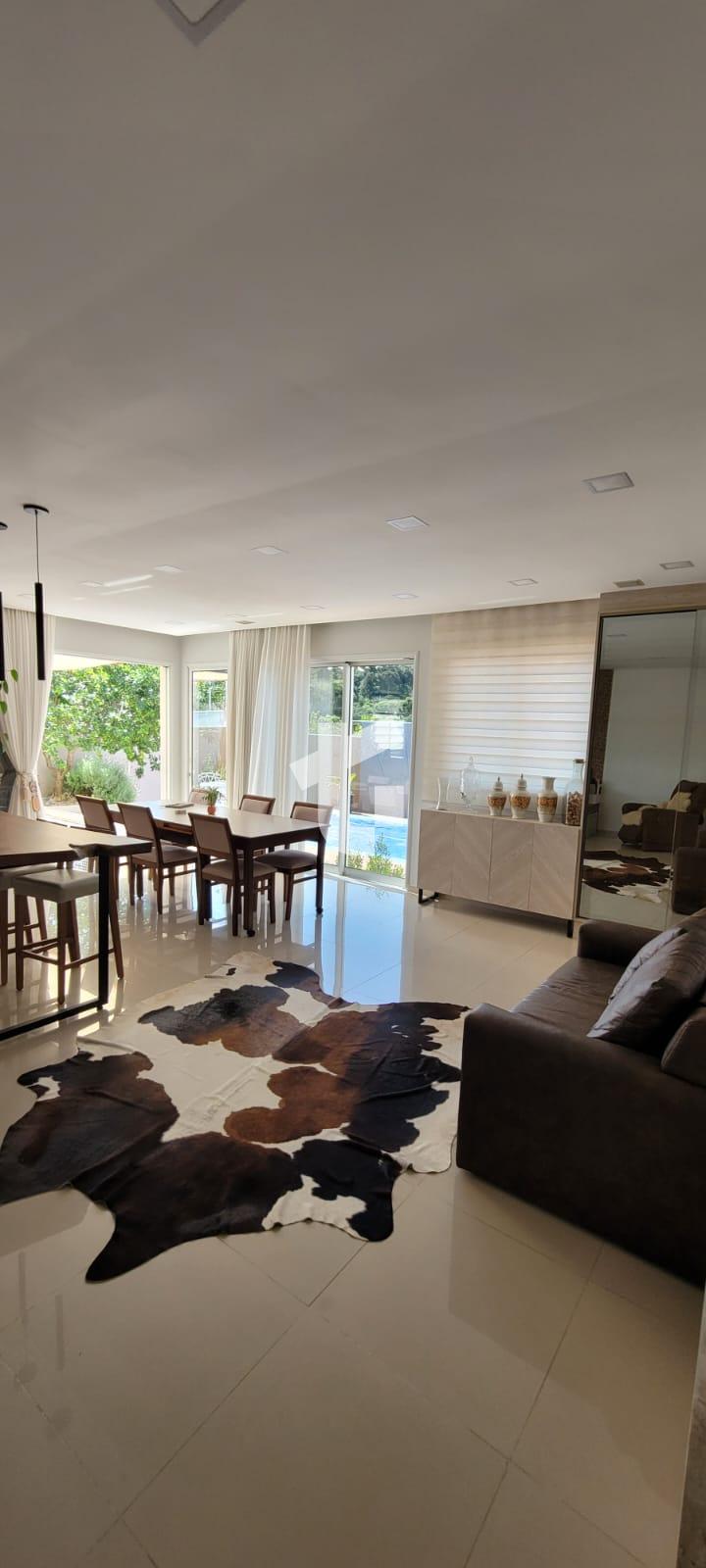 CASA SEMIMOBILIADA À VENDA NO BAIRRO BORTOT - PATO BRANCO PR.