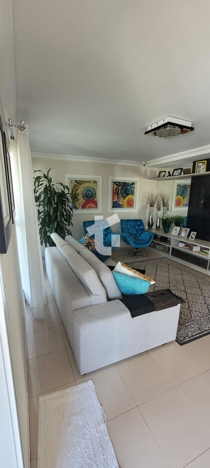 CASA SEMIMOBILIADA À VENDA NO BAIRRO BORTOT - PATO BRANCO PR.