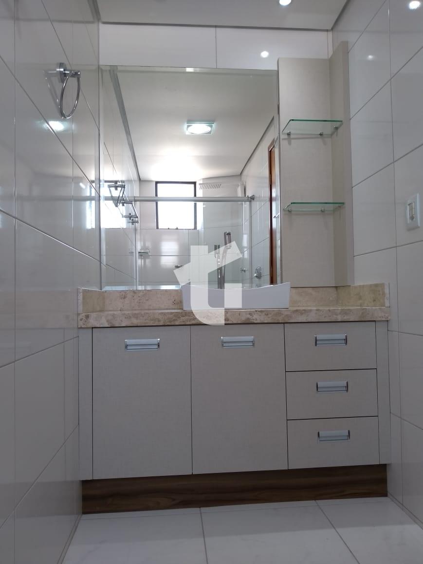 APARTAMENTO SEMIMOBILIADO NO RESIDENCIAL JATOB, CENTRO, PATO BRANCO - PR.