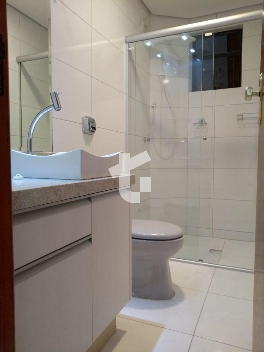 APARTAMENTO SEMIMOBILIADO NO RESIDENCIAL JATOB, CENTRO, PATO BRANCO - PR.