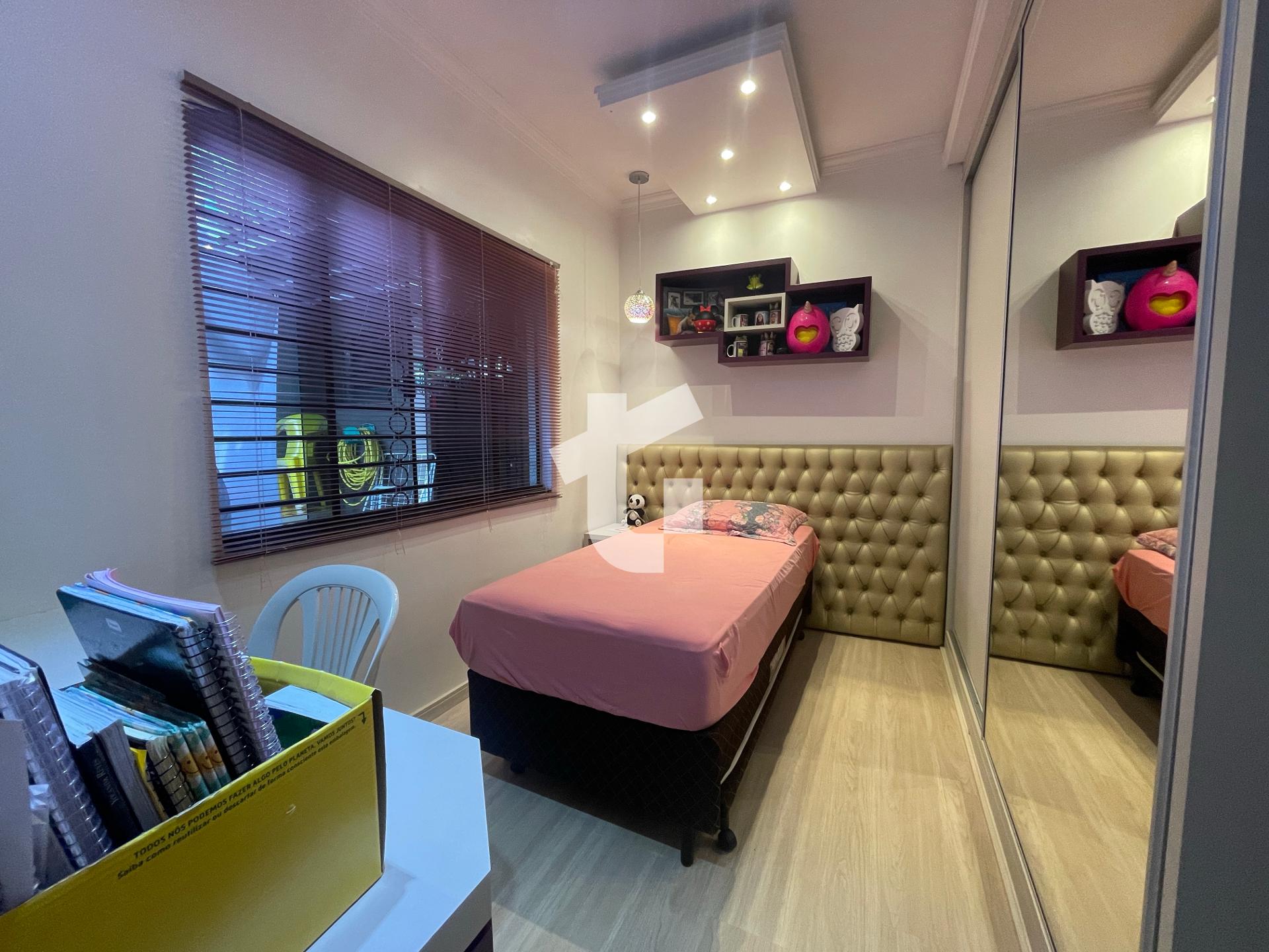 CASA DE ALTO PADRO PARA VENDA NO BAIRRO MENINO DEUS, PATO BRANCO - PR