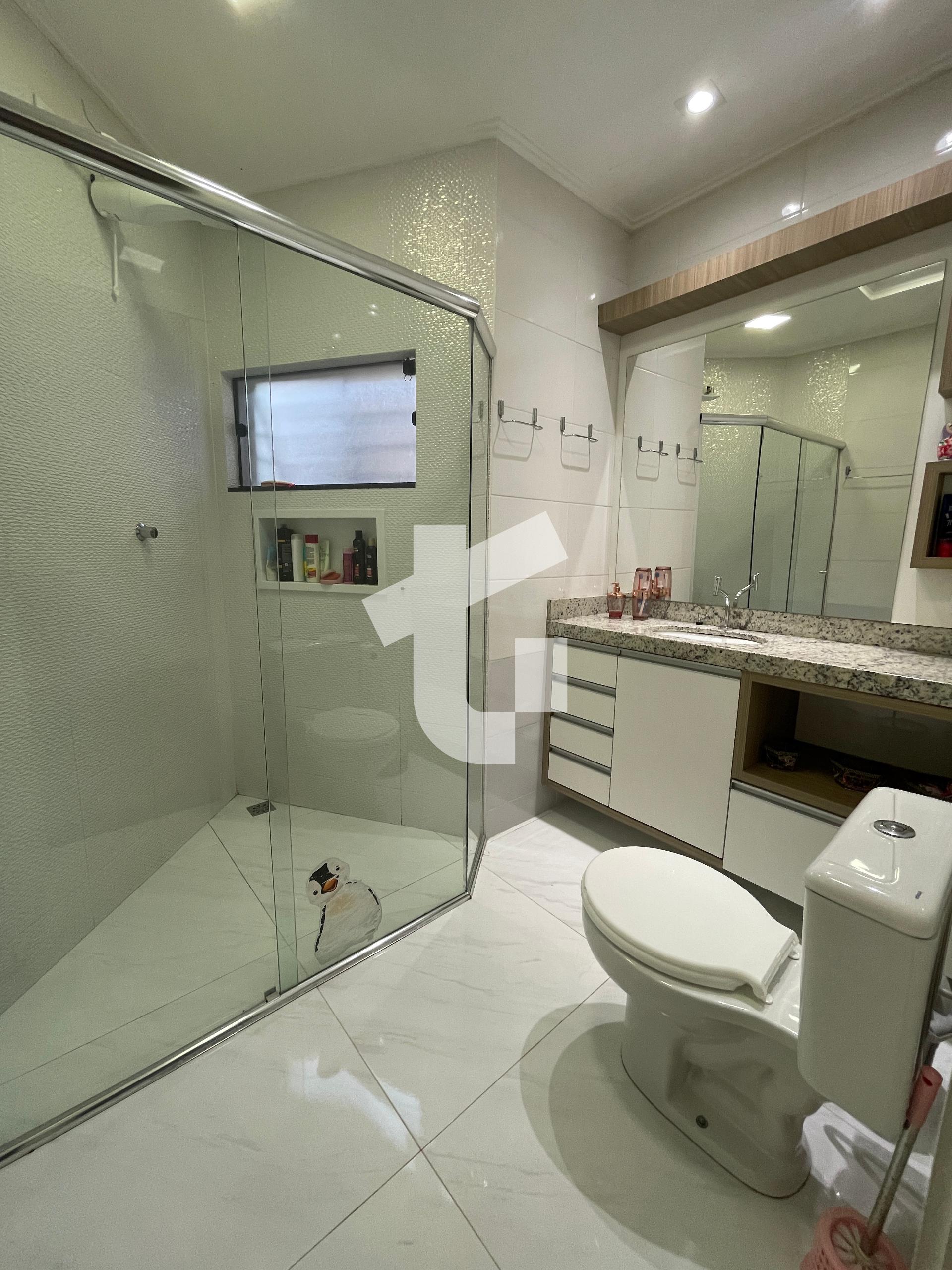 CASA DE ALTO PADRO PARA VENDA NO BAIRRO MENINO DEUS, PATO BRANCO - PR