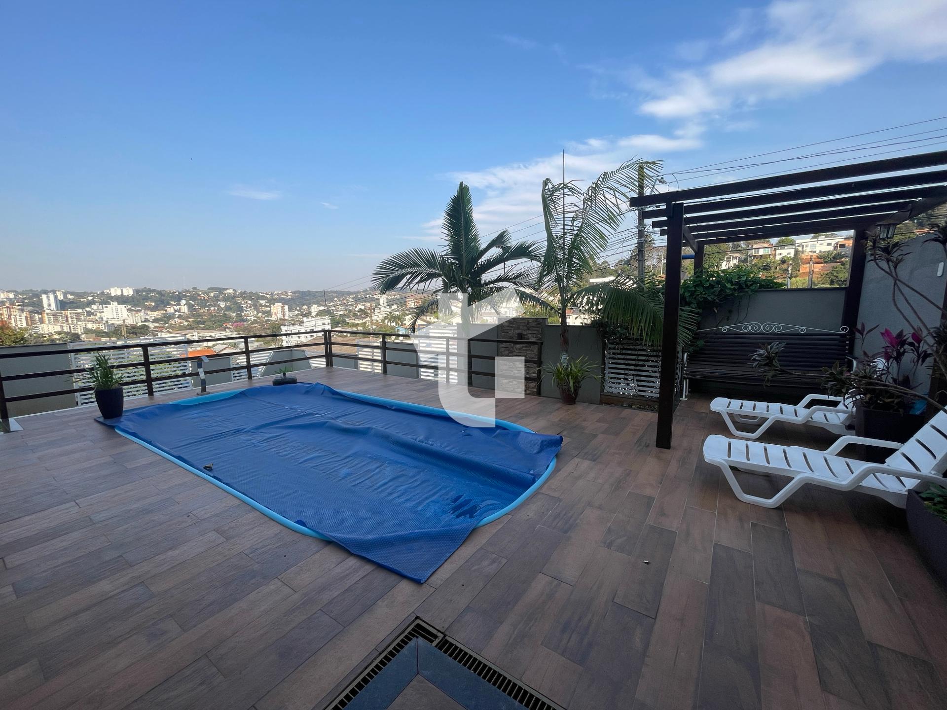 CASA DE ALTO PADRO PARA VENDA NO BAIRRO MENINO DEUS, PATO BRANCO - PR