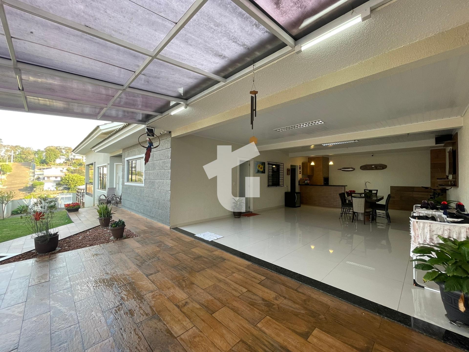 CASA DE ALTO PADRO PARA VENDA NO BAIRRO MENINO DEUS, PATO BRANCO - PR