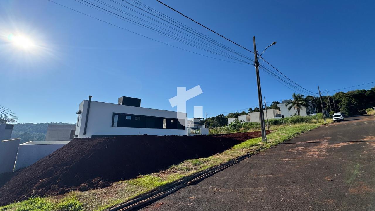 EXCELENTE  TERRENO DE ESQUINA À VENDA NO LOTEAMENTO PELOSO, PA...