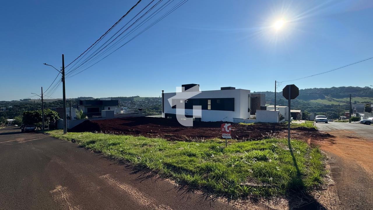 EXCELENTE  TERRENO DE ESQUINA À VENDA NO LOTEAMENTO PELOSO, PA...