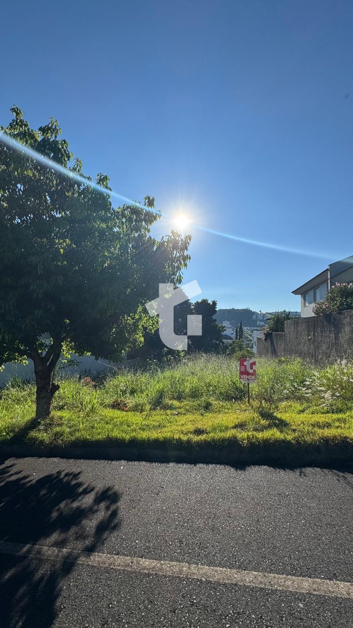 EXCELENTE TERRENO À VENDA NO BAIRRO VILA ISABEL, RUA AIMORÉ - ...