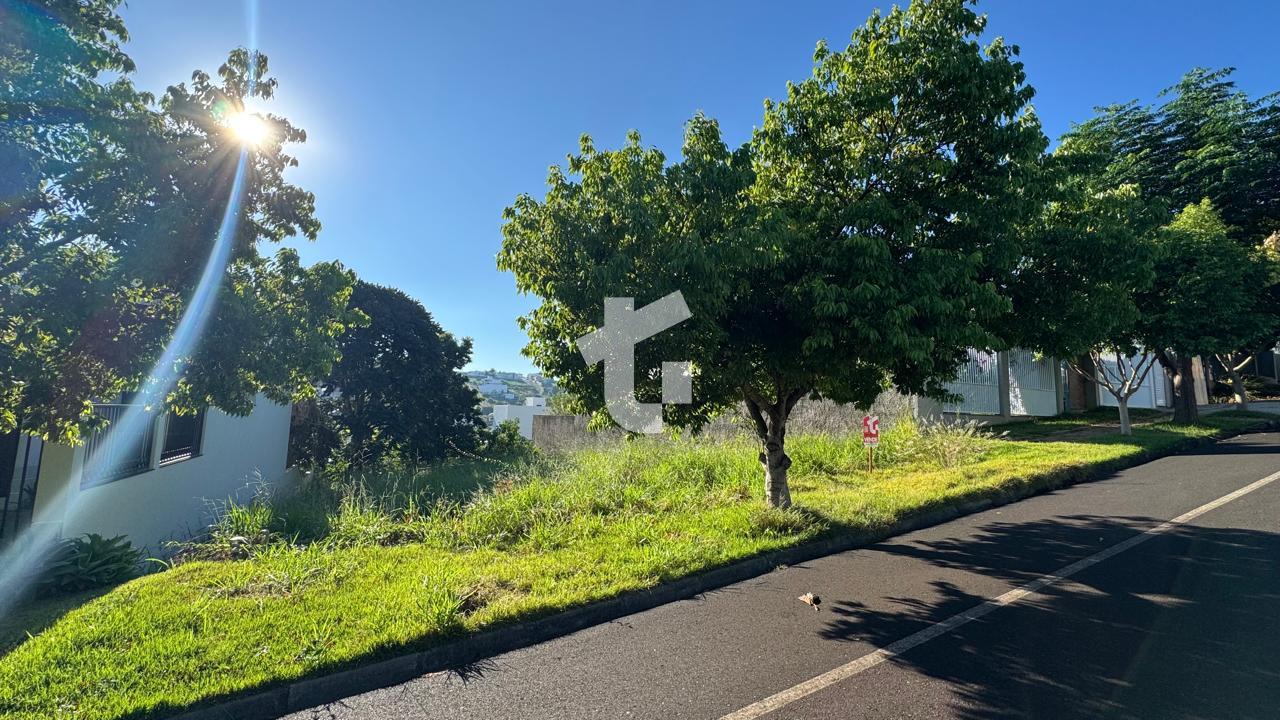 EXCELENTE TERRENO À VENDA NO BAIRRO VILA ISABEL, RUA AIMORÉ - ...