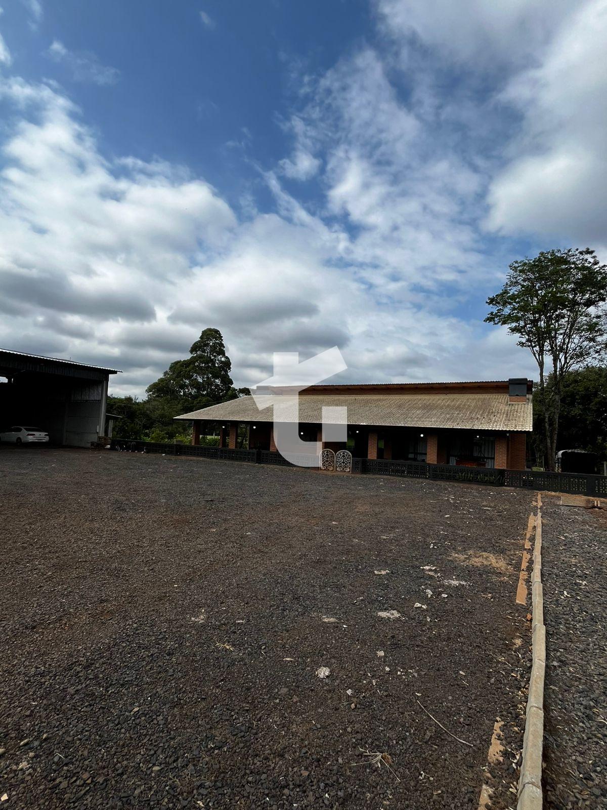 BÉLISSIMA CHÁCARA À VENDA A MENOS DE 1 KM DE PATO BRANCO - PR