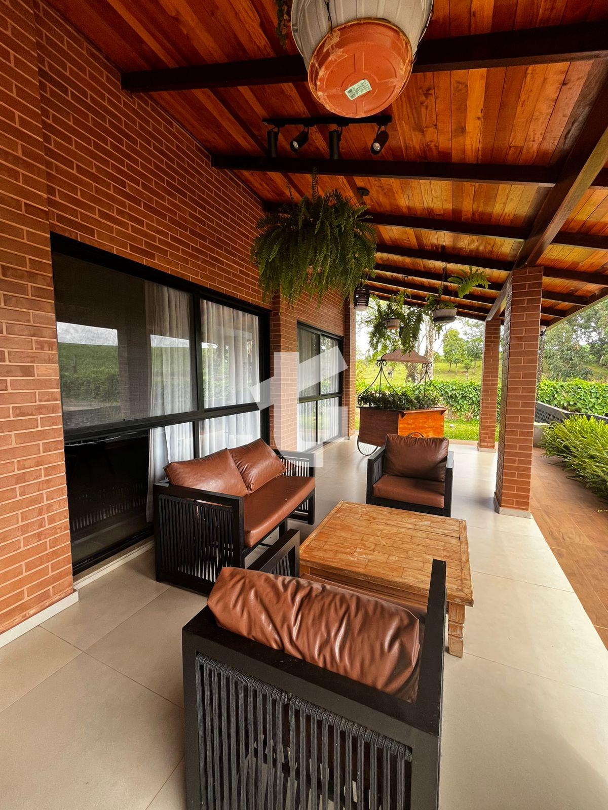 BLISSIMA CHCARA VENDA A MENOS DE 1 KM DE PATO BRANCO - PR