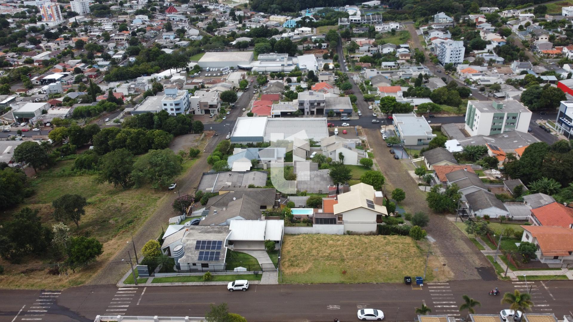 TERRENO DE ESQUINA À VENDA NO BAIRRO AMADORI - PATO BRANCO-PR.