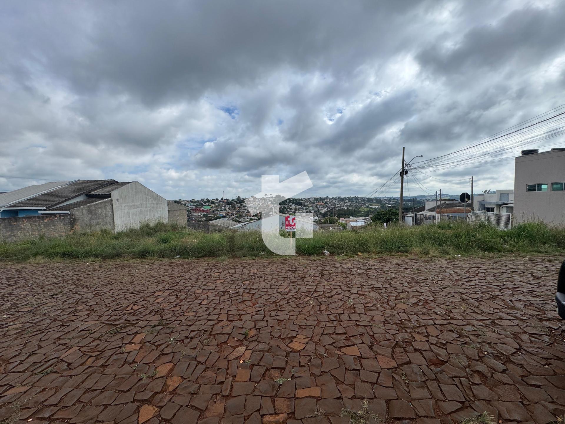 TERRENO DE ESQUINA, COM 379M , PARTE ALTA BAIRRO - GRALHA AZUL...