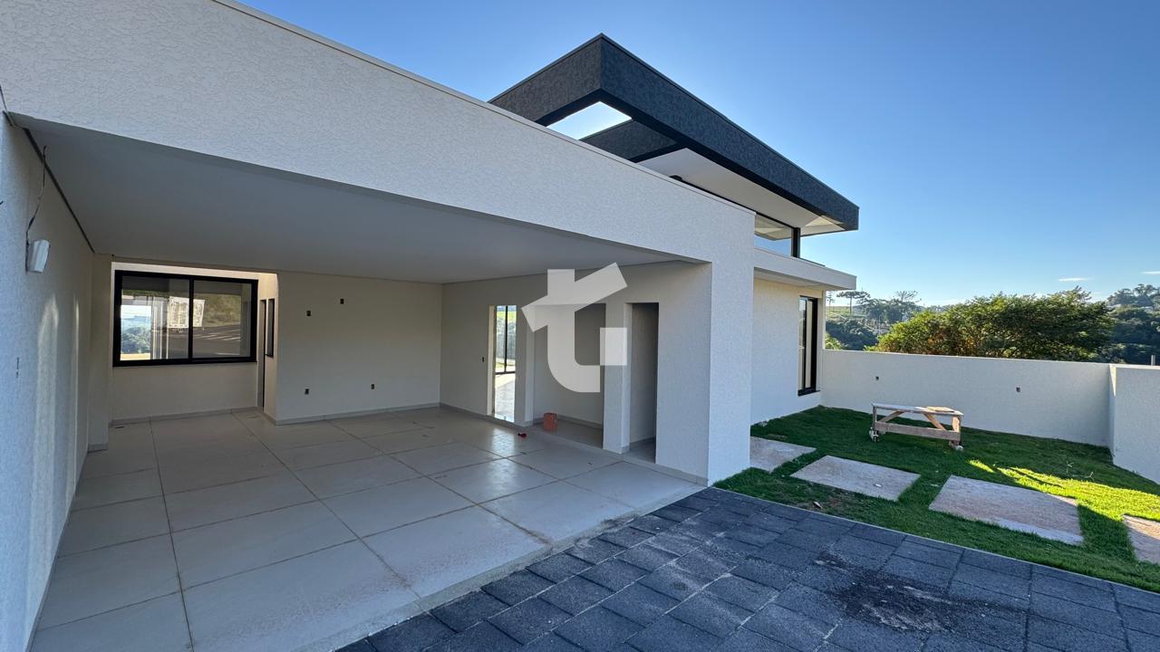 CASA DE ALTO PADRÃO, TERREA  À VENDA, BAIRRO PINHEIROS, PATO B...