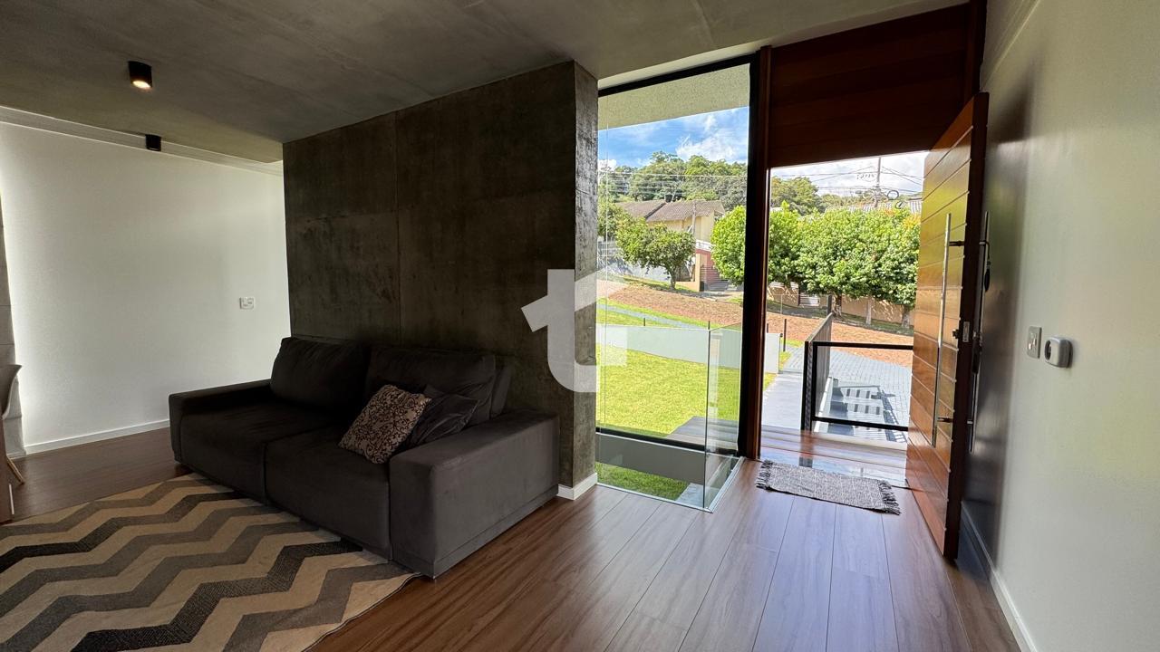 CASA SEMIMOBILIADA - ALTO PADRÃO - À VENDA NO BAIRRO SÃO LUIZ,...