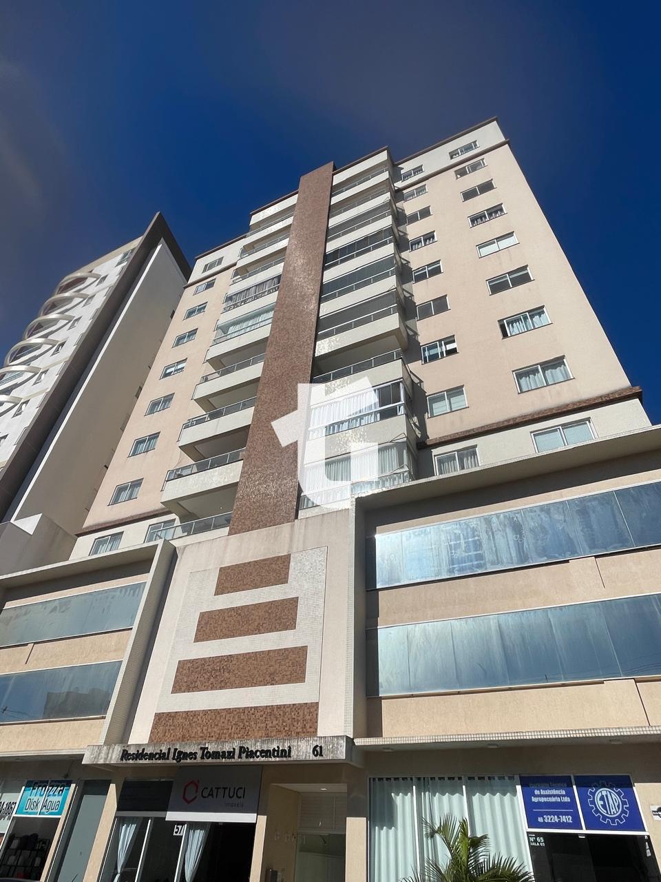 APARTAMENTO SEMIMOBILIADO À VENDA NO EDIF. IGNÊS T. PIACENTINI...