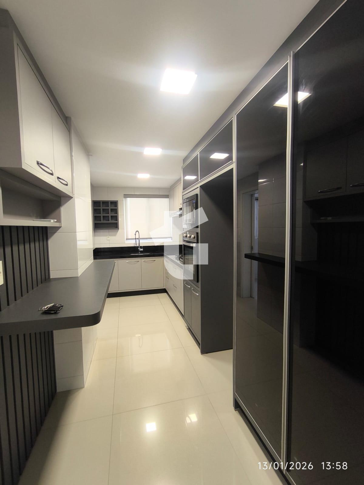 APARTAMENTO SEMIMOBILIADO VENDA NO ED. AVENIDA CENTRAL, CENTRO, PATO BRANCO.