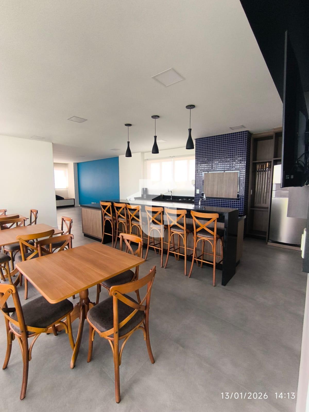 APARTAMENTO SEMIMOBILIADO VENDA NO ED. AVENIDA CENTRAL, CENTRO, PATO BRANCO.