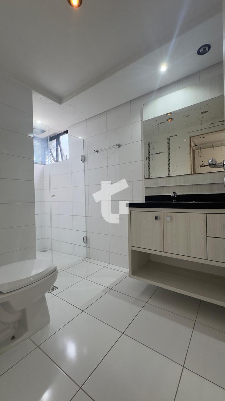 APARTAMENTO SEMIMOBILIADO VENDA NO RESIDENCIAL TOSCANA, CENTRO, PATO BRANCO.