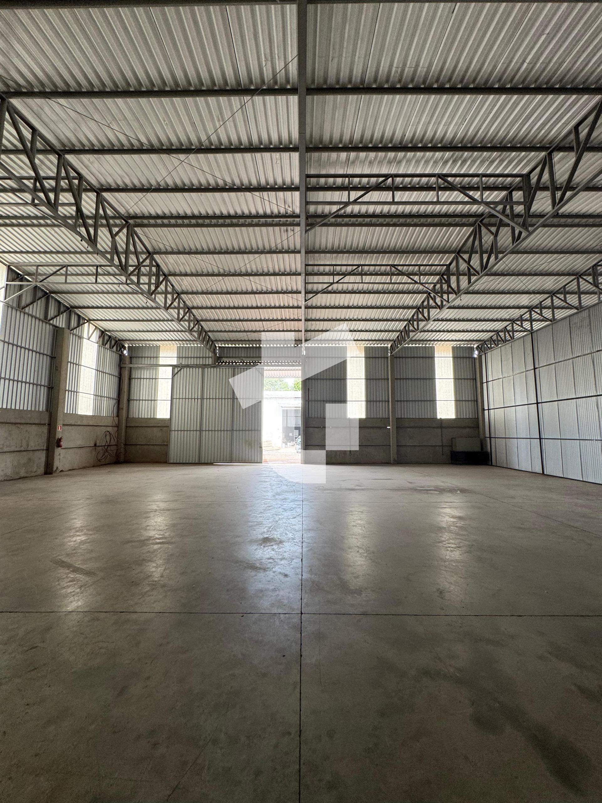 BARRACÃO DISPONÍVEL PARA LOCAÇÃO NO BAIRRO SÃO FRANCISCO, PATO...