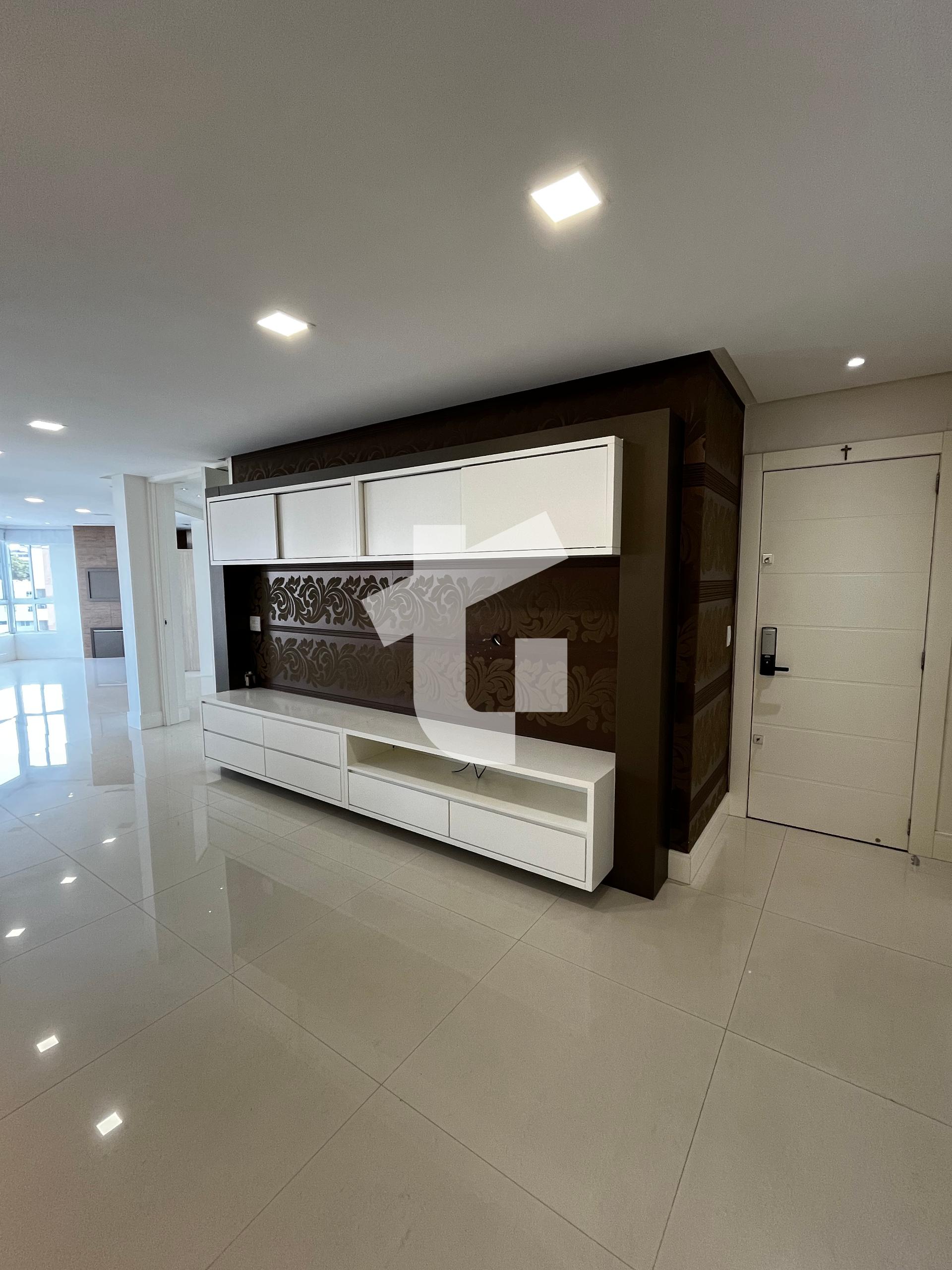 COBERTURA DUPLEX VENDA NO ED. RESIDENCIAL PETRA, CENTRO, PATO BRANCO PR.