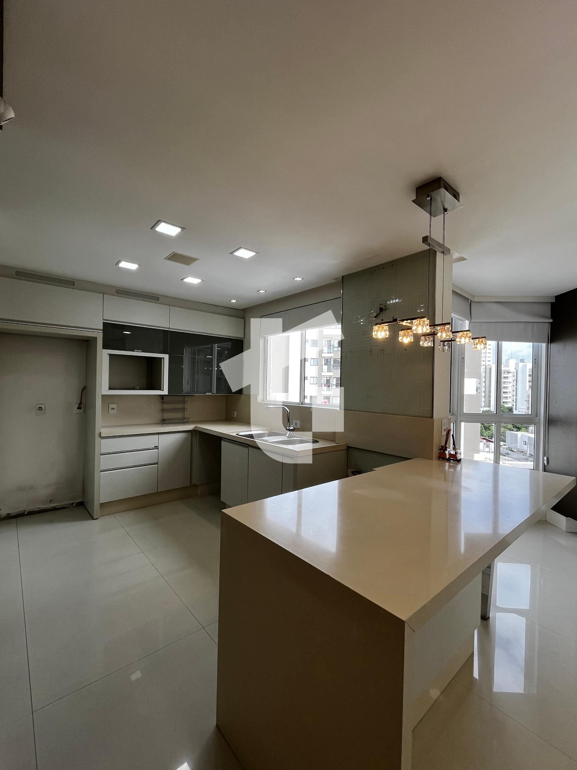 COBERTURA DUPLEX VENDA NO ED. RESIDENCIAL PETRA, CENTRO, PATO BRANCO PR.